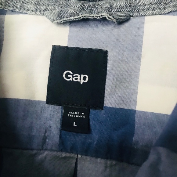 đź’ĄGAP casual button down shirt - Picture 2 of 3